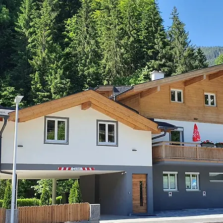 Alpen Near Saalbach & Zell Am - Incl Sommercard *