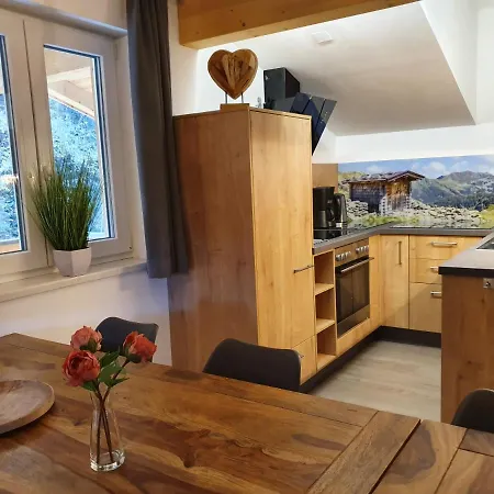 Alpen Near Saalbach & Zell Am - Incl Sommercard Апартаменты